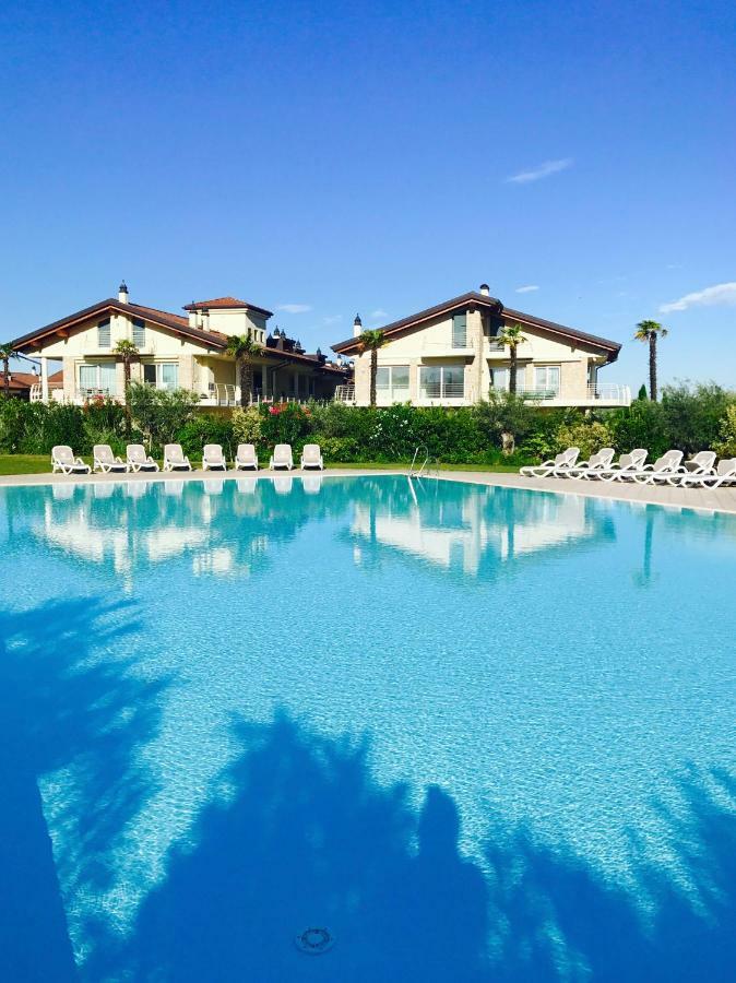 Sky Fort Garda View 시르미오네 외부 사진