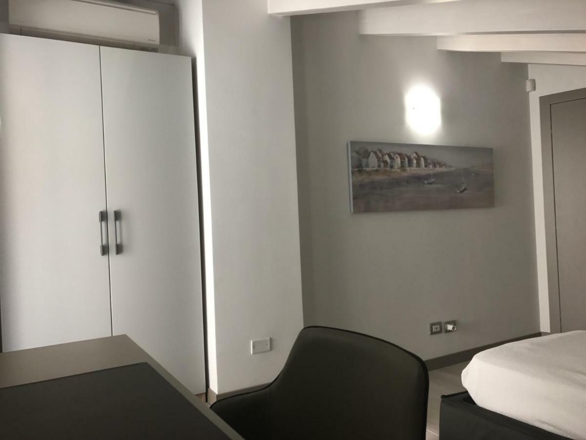 Sky Fort Garda View 시르미오네 외부 사진
