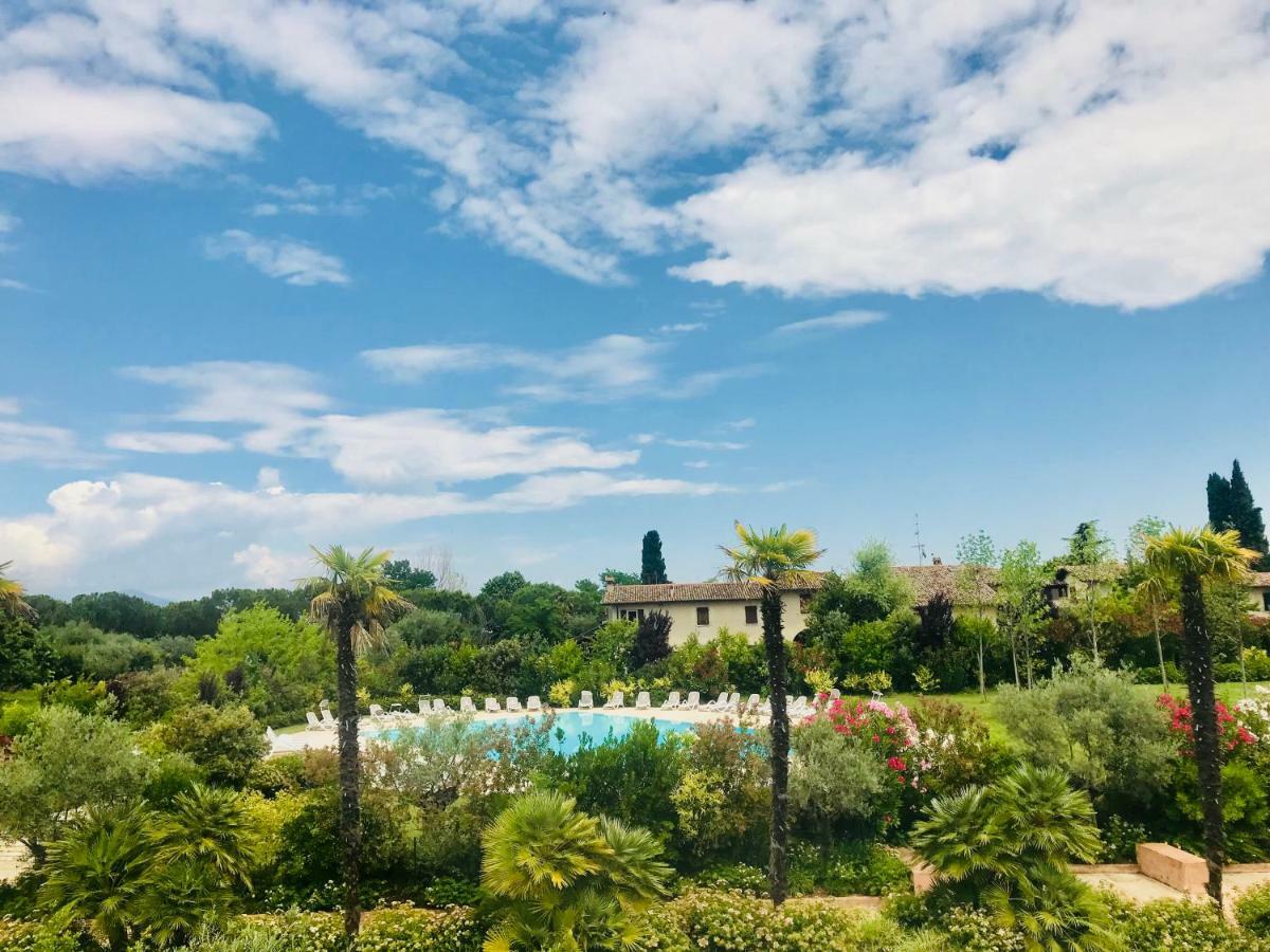 Sky Fort Garda View 시르미오네 외부 사진